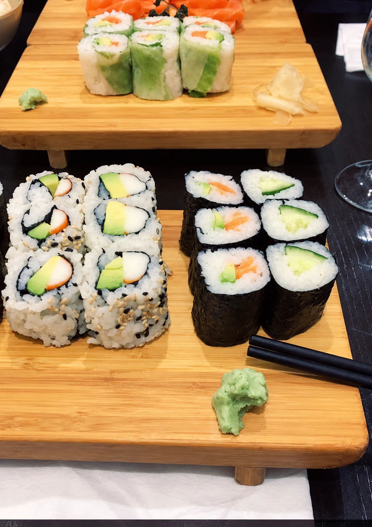 Maki on wooden trays
